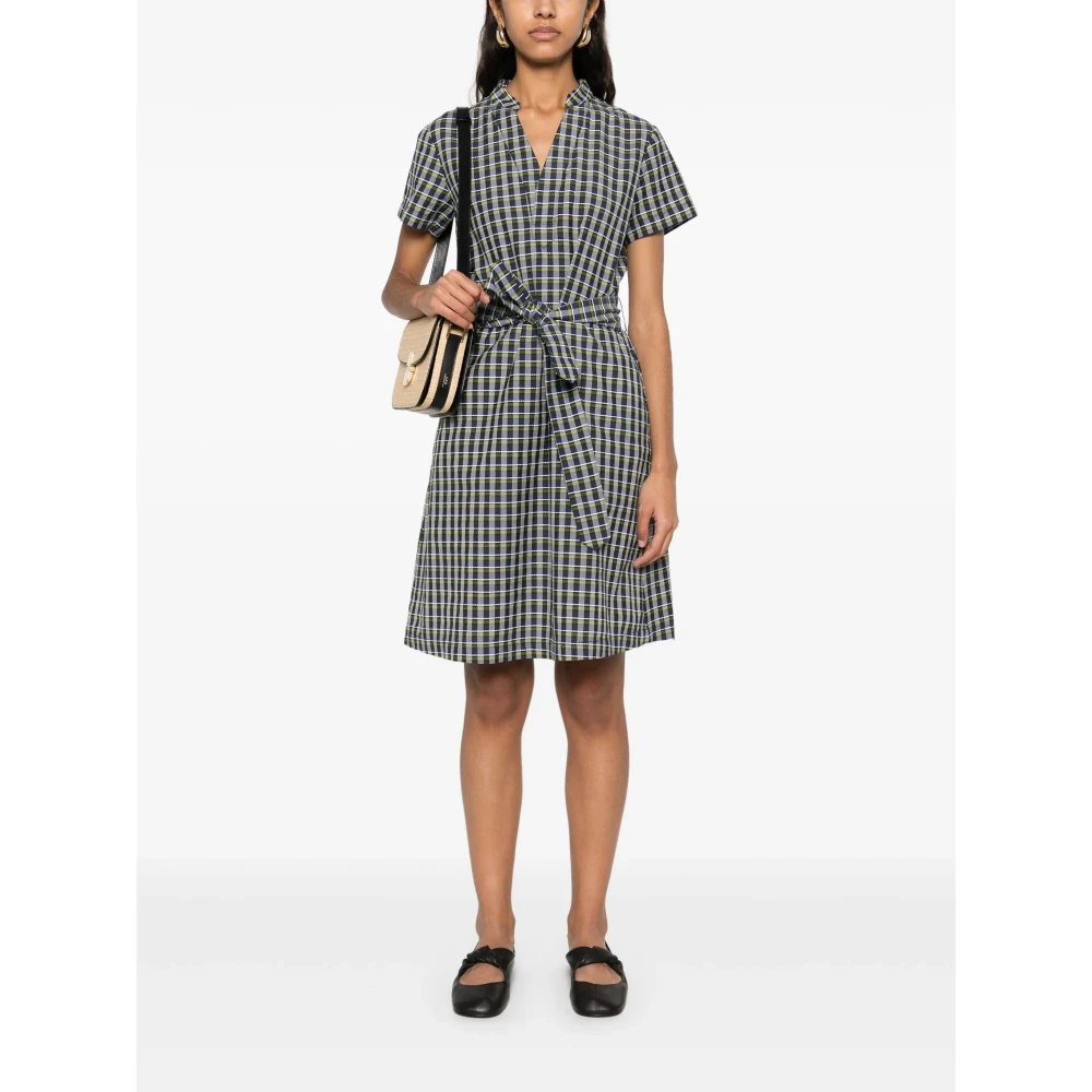 A.p.c. Groene V-hals jurk met afneembare riem Green Dames
