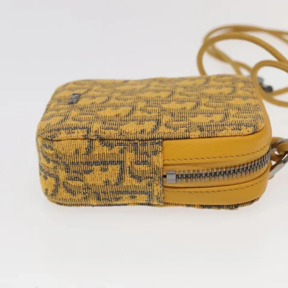 Dior Vintage Pre-owned Canvas shoulder-bags Yellow Heren