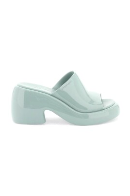 stylish-jelly-shoes-for-women