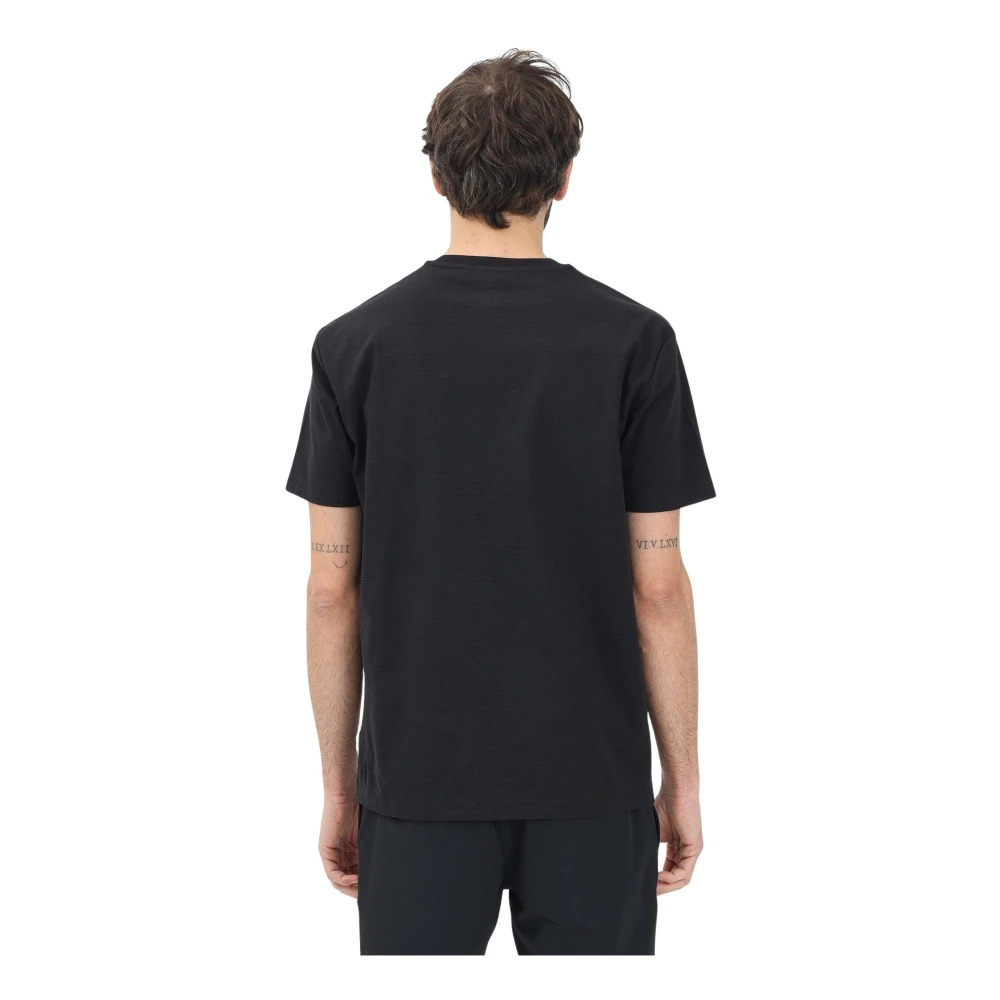 Armani Exchange Zwarte T-shirt met korte mouwen Eenvoudig ontwerp Black Heren