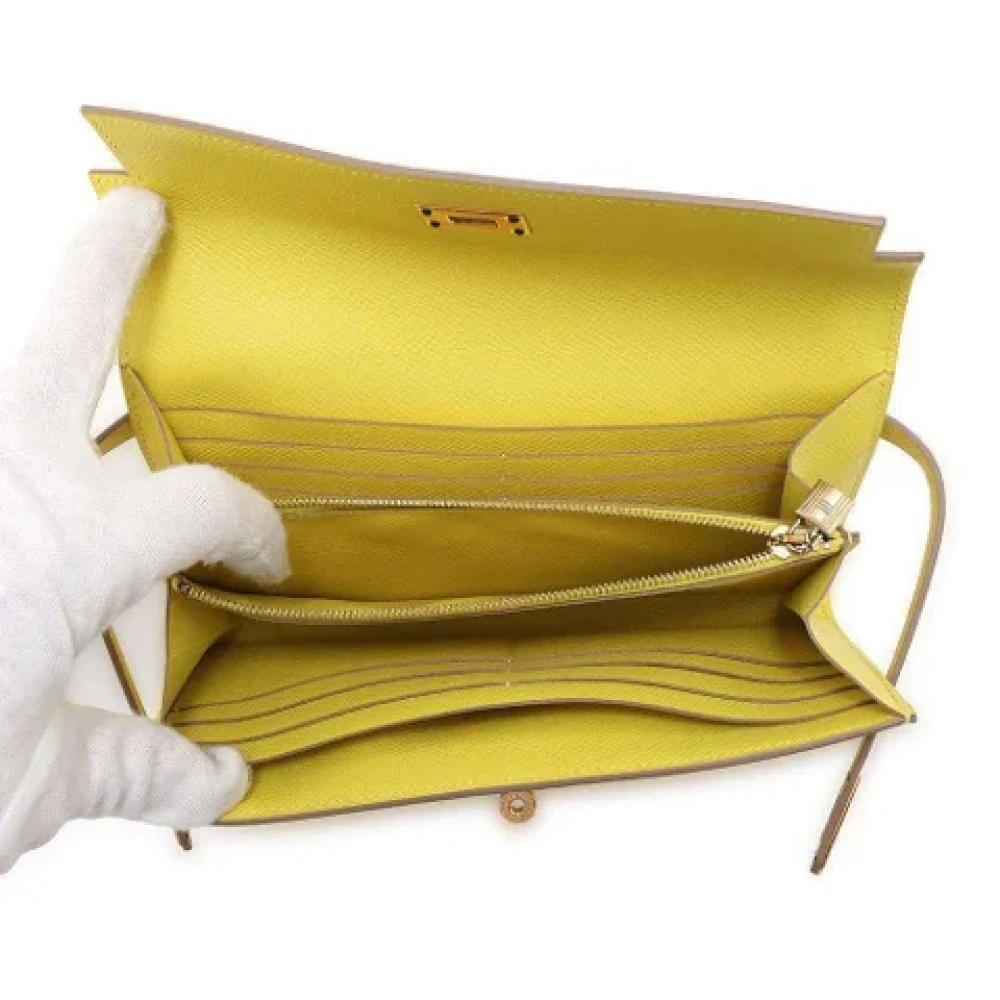 Hermès Vintage Pre-owned Leather wallets Yellow Dames