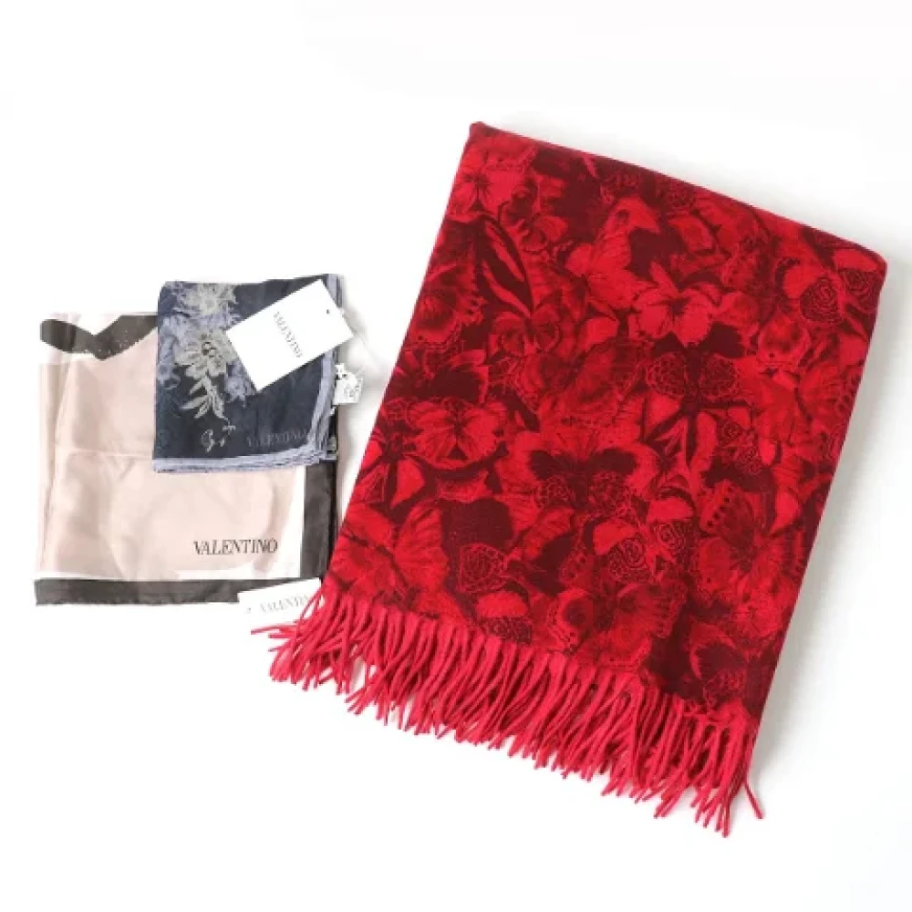 Valentino Vintage Pre-owned Cashmere scarves Red Dames