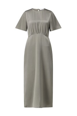 robe-midi-en-satin-avec-details-elegants