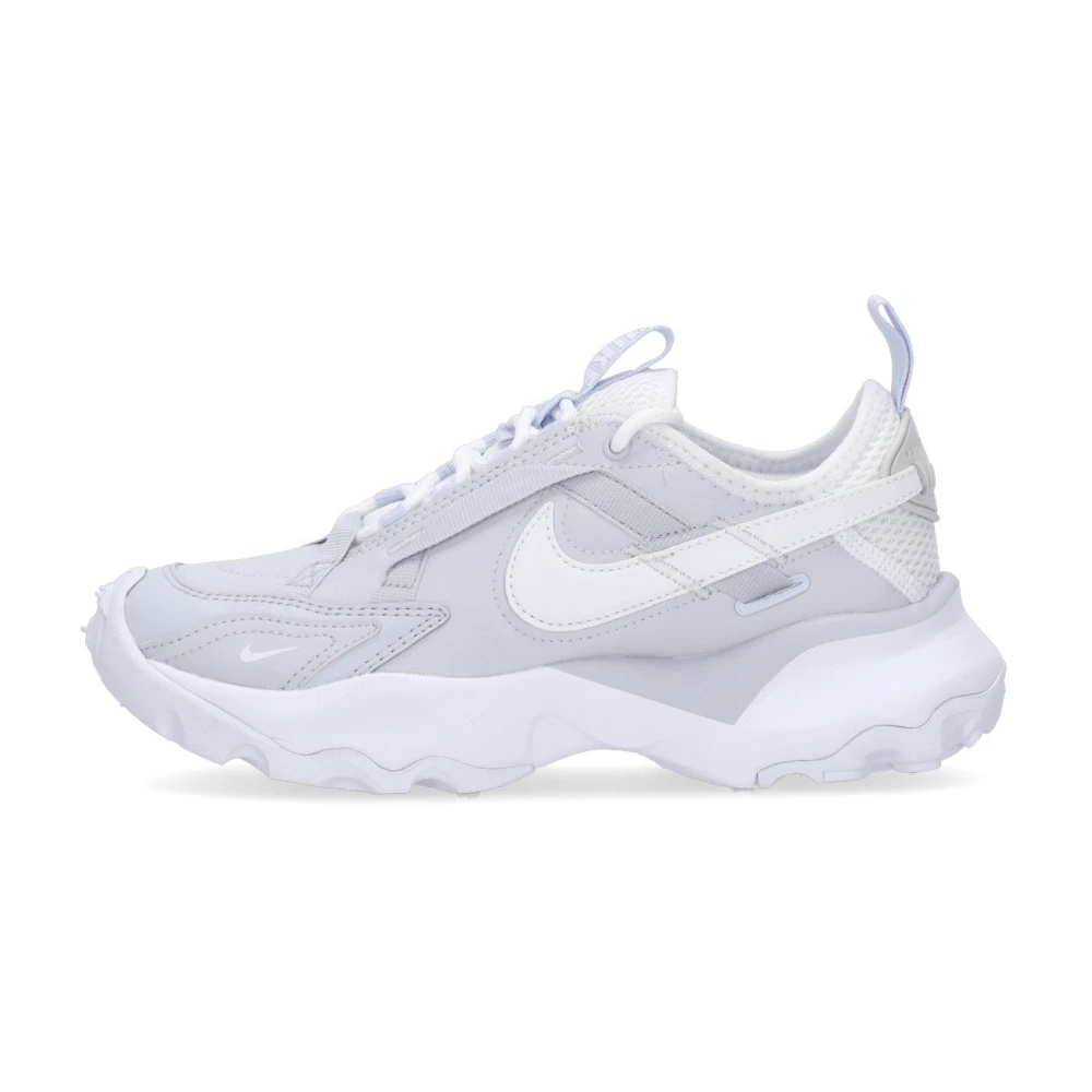 Nike - Shoes > Sneakers - Gray - Nike - Modalova