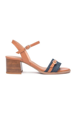denim-sandals-casual-chic-elegant-versatile