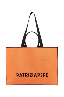Tote In the City