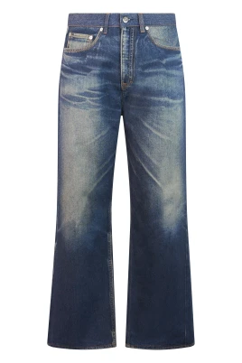 Lösa jeansbyxor