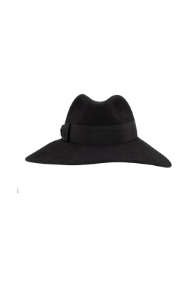 classic-felt-hat-with-cannet-belt