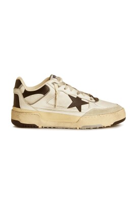 white-sneakers-for-a-stylish-look