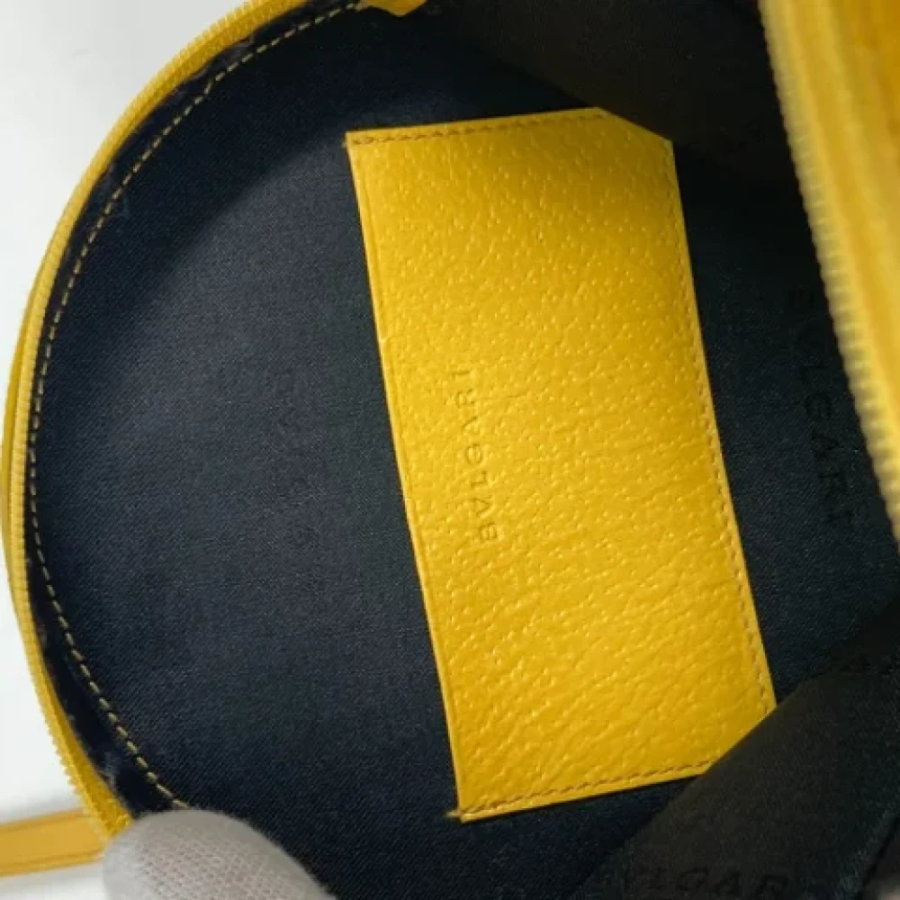 Bvlgari Vintage Pre-owned Leather shoulder-bags Yellow Dames
