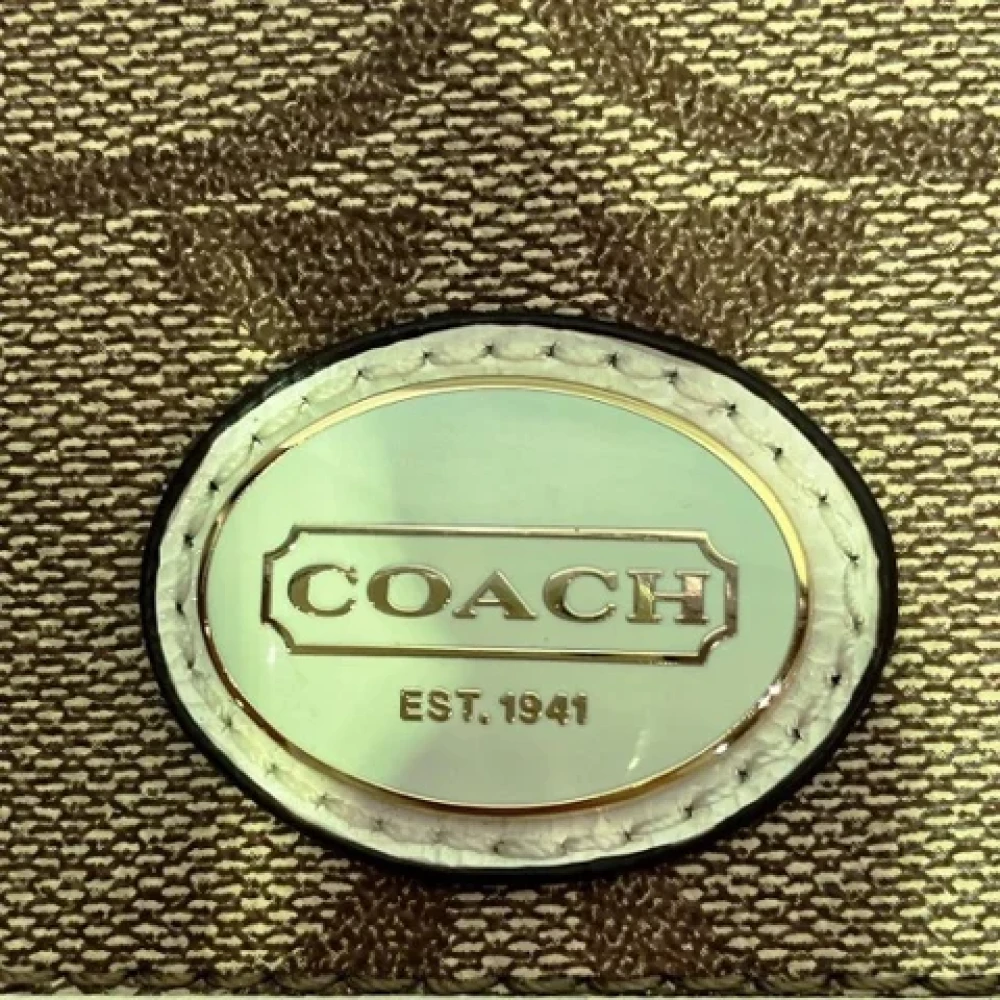 Coach Pre-owned Coated canvas shoulder-bags Green Dames