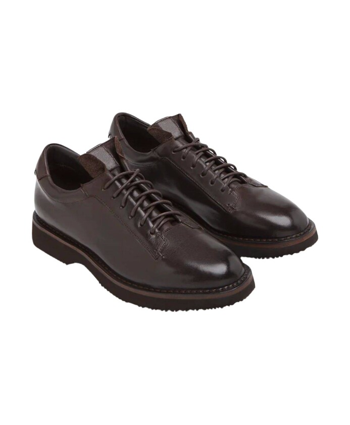 chaussures-cycliste-en-cuir-avec-semelle-en-caoutchouc