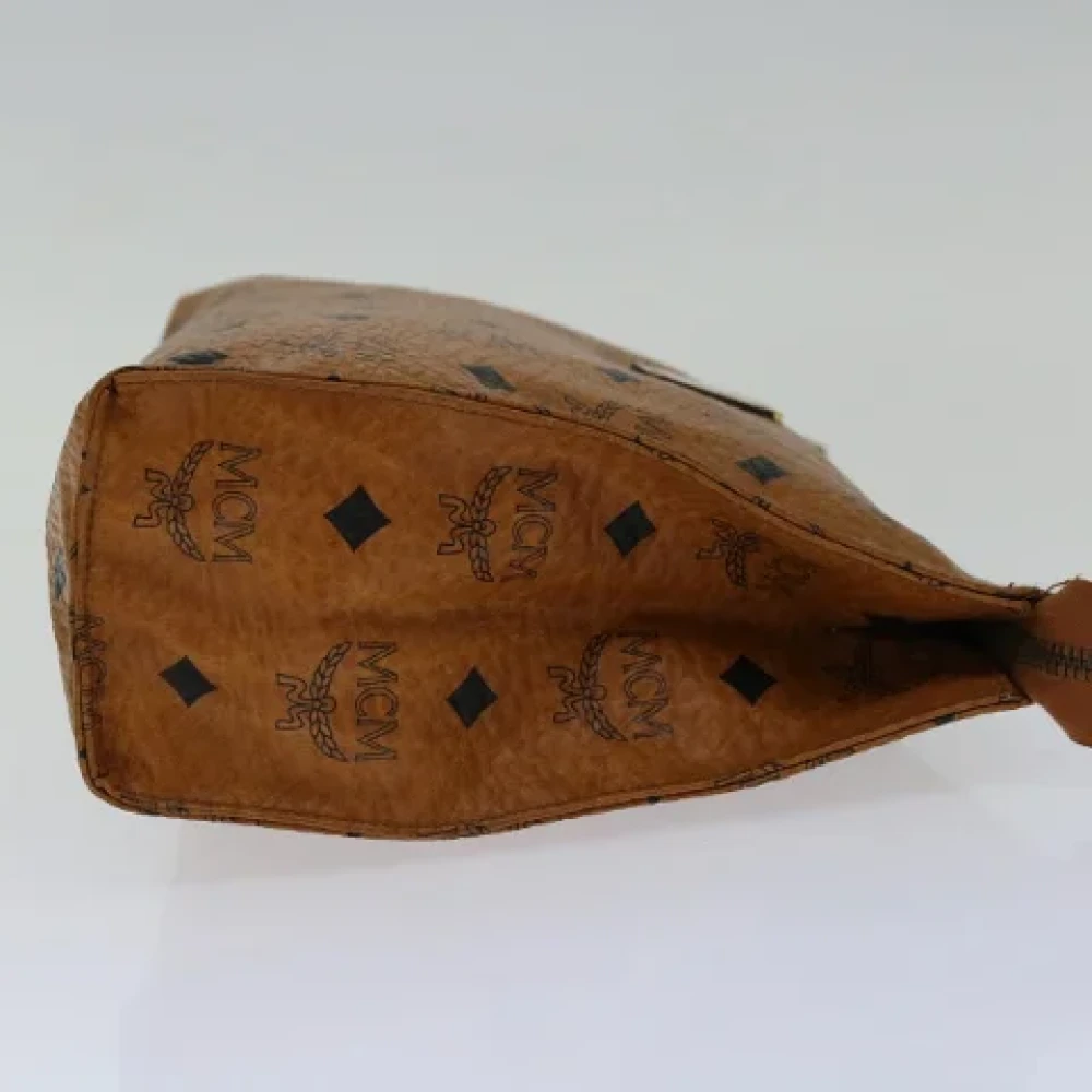 MCM Pre-owned Leather clutches Brown Dames