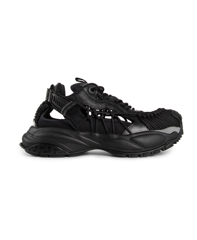 black-mesh-sneaker-with-rope-straps