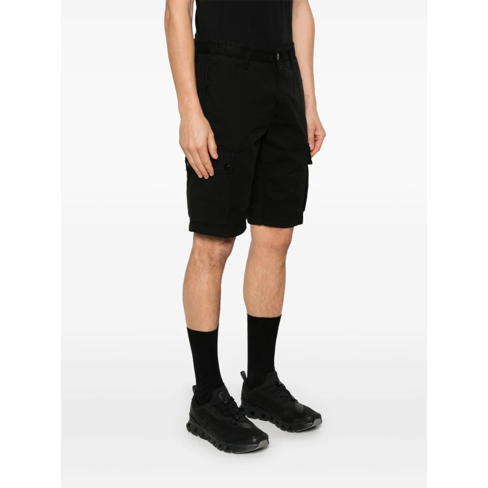 Stone Island Zwarte Cargo Bermuda Shorts met Badge Black Heren