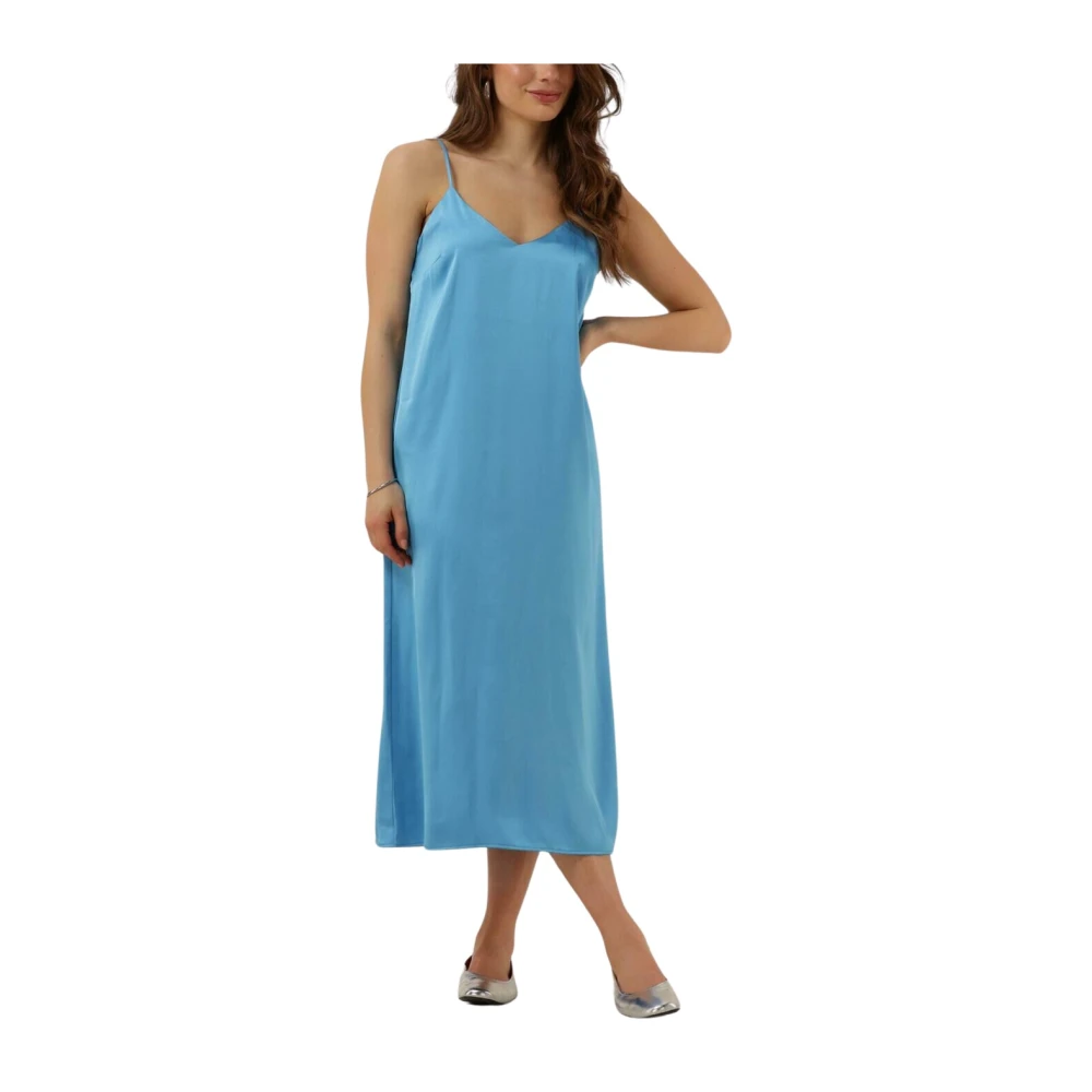 Envii Blauwe Midi Slip Jurk voor de Zomer Blue Dames