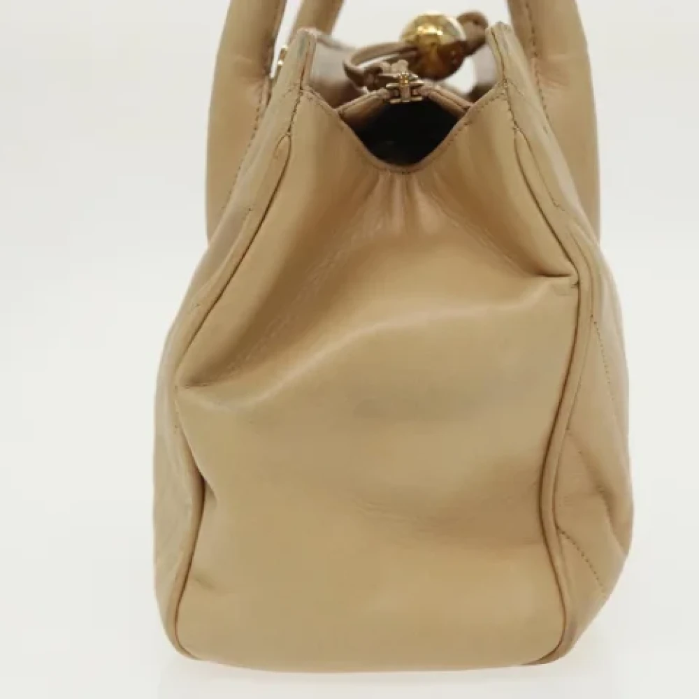 Chanel Vintage Pre-owned Leather chanel-bags Beige Dames