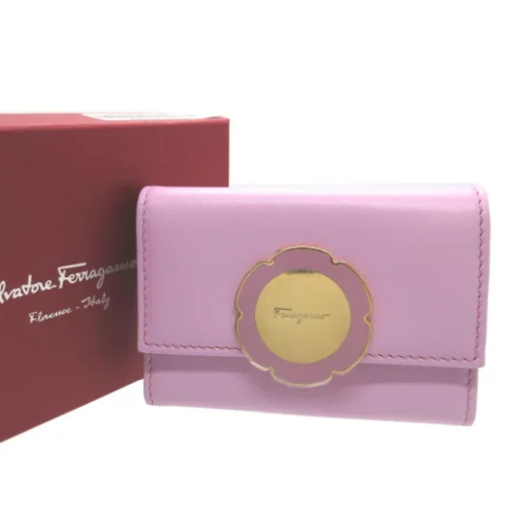 Salvatore Ferragamo Pre-owned Leather key-holders Pink Dames