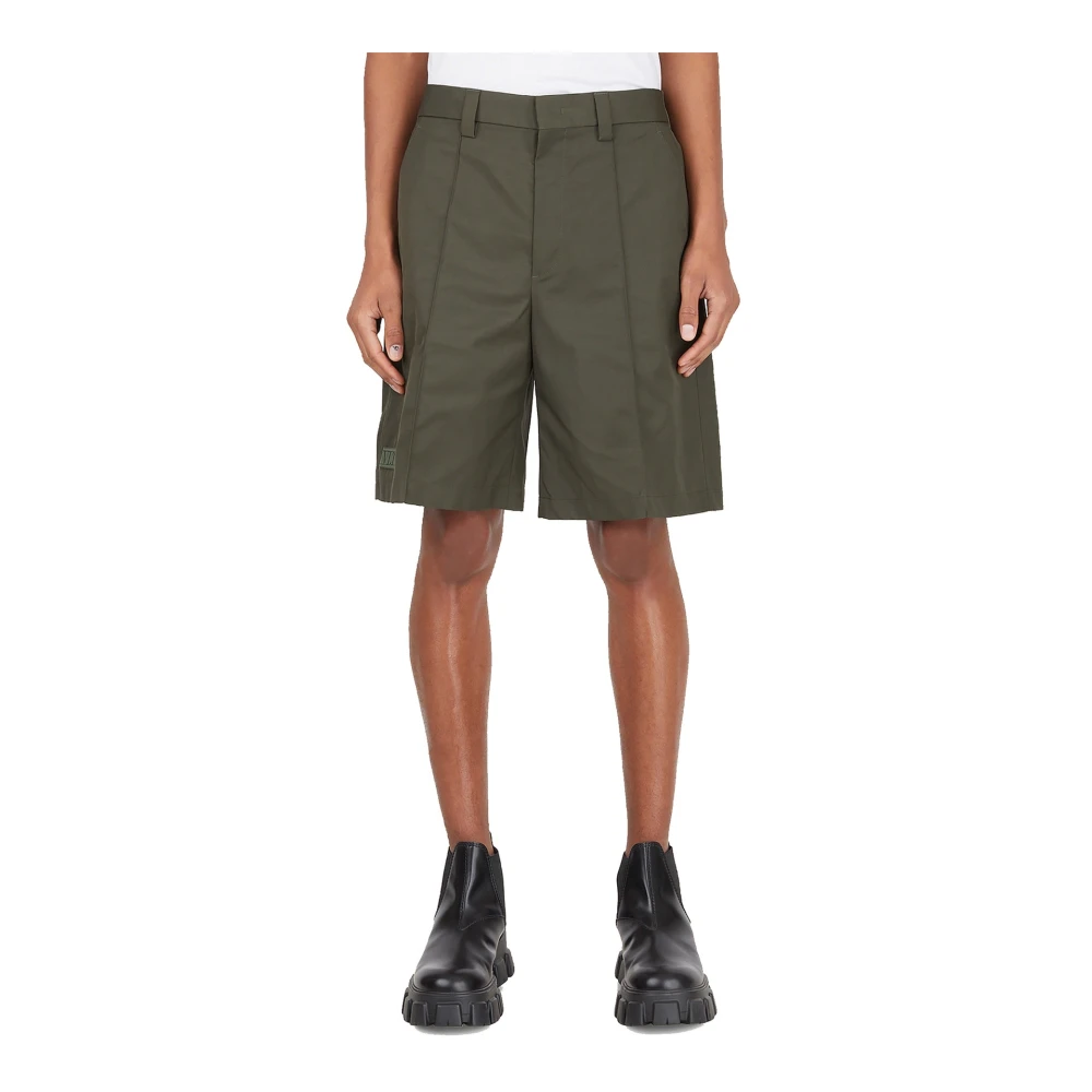 Valentino Logo Patch Tag Shorts Made in Italy Green Heren
