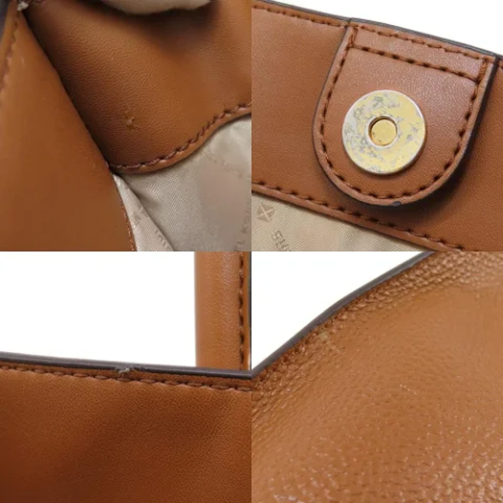 Michael Kors Pre-owned Canvas shoulder-bags White Dames