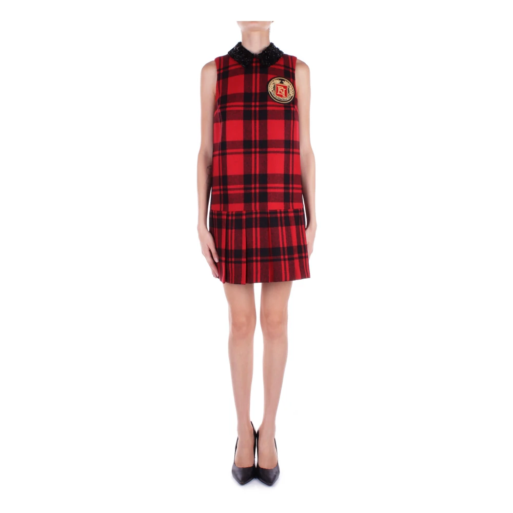 Elisabetta Franchi Bordeaux Jurk met Paillet Kraag Red Dames
