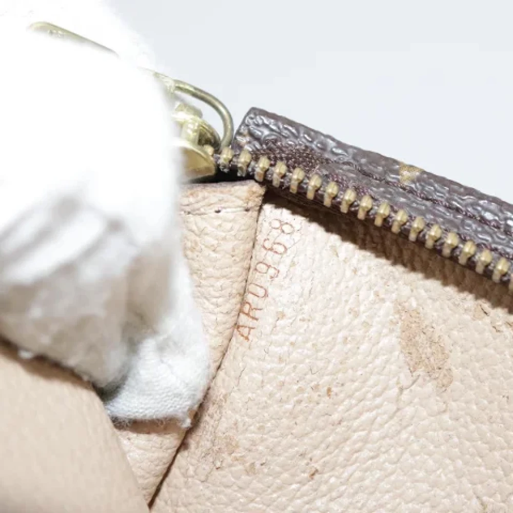 Louis Vuitton Vintage Pre-owned Canvas pouches Brown Dames