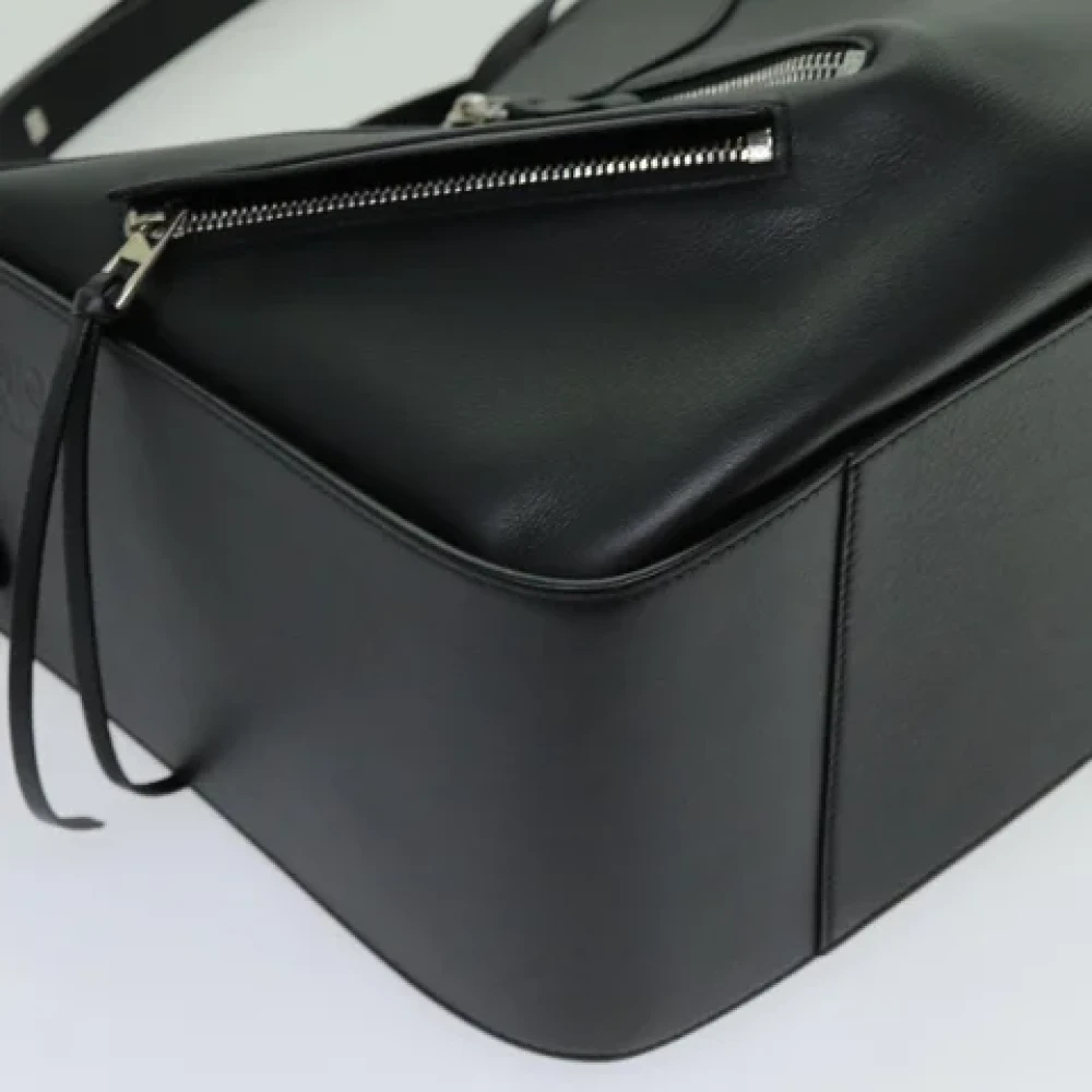 Loewe Pre-owned Leather shoulder-bags Black Dames