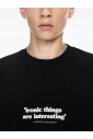 noir-coton-imprime-texte-col-rond