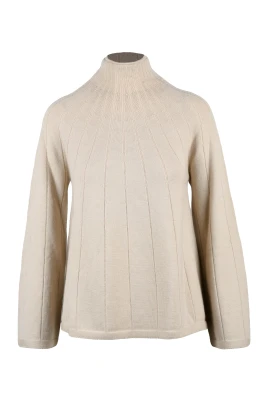 Maglia svasata collo alto