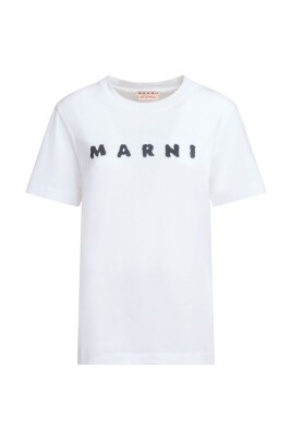 white-t-shirt-and-polo-set