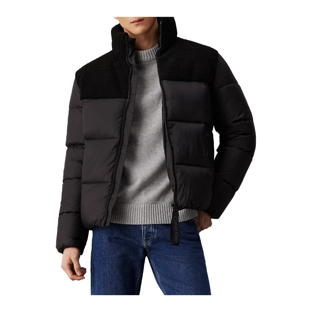 Calvin Klein Outdoorjack SHERPA PUFFER JACKET met een logo-opschrift