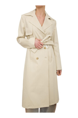 beige-trench-coat