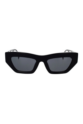 stylish-sunglasses-with-dark-grey-lenses