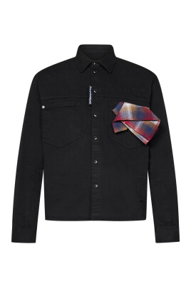 chemise-de-charpentier-en-denim-noir-avec-mouchoir-a-carreaux