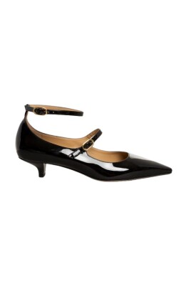 black-patent-leather-buckle-heels