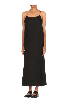sophisticated-maxi-dress-for-formal-events
