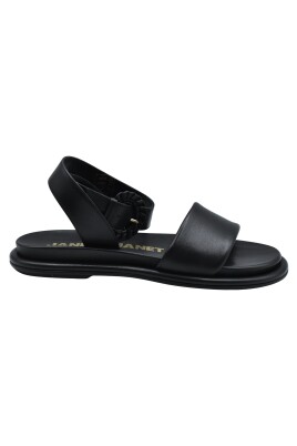 chaussures-noires-a-lacets-pour-femmes