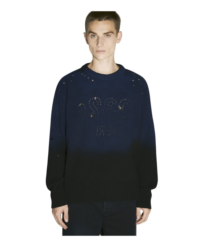 pull-selfie-en-laine-dechiree