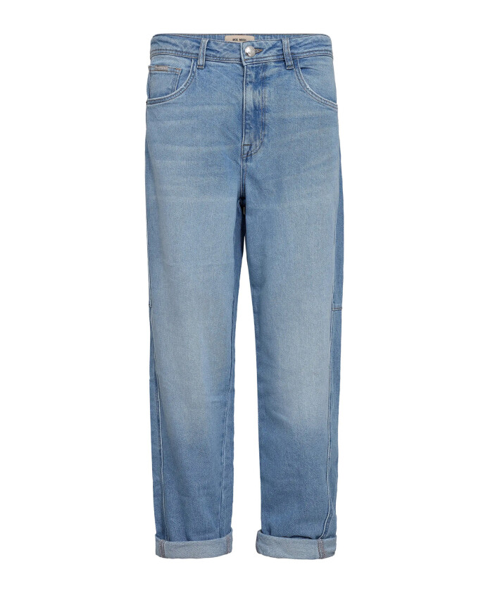 boyfriend-fit-denim-jeans-light-blue