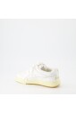 leren-sneakers-met-vetersluiting