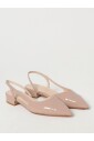 chaussures-plates-blanches-a-bout-pointu
