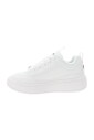 sneakers-femme-en-similicuir