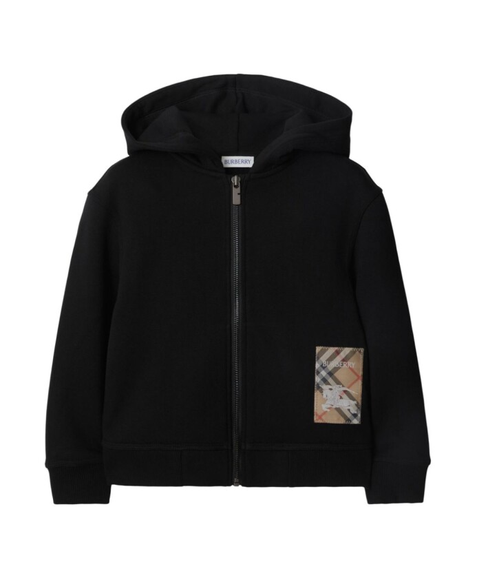 pull-noir-avec-patch-a-carreaux