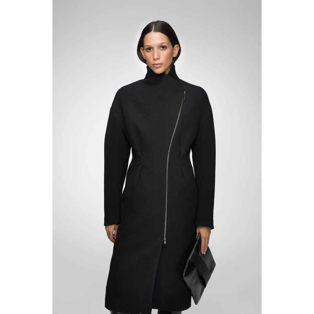 VSP Matilde Zwarte wollen jas Black Dames