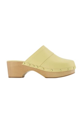 bibi-clogs-aeyde-butter-leather