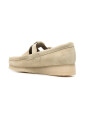 beige-flat-shoes-with-side-buckle