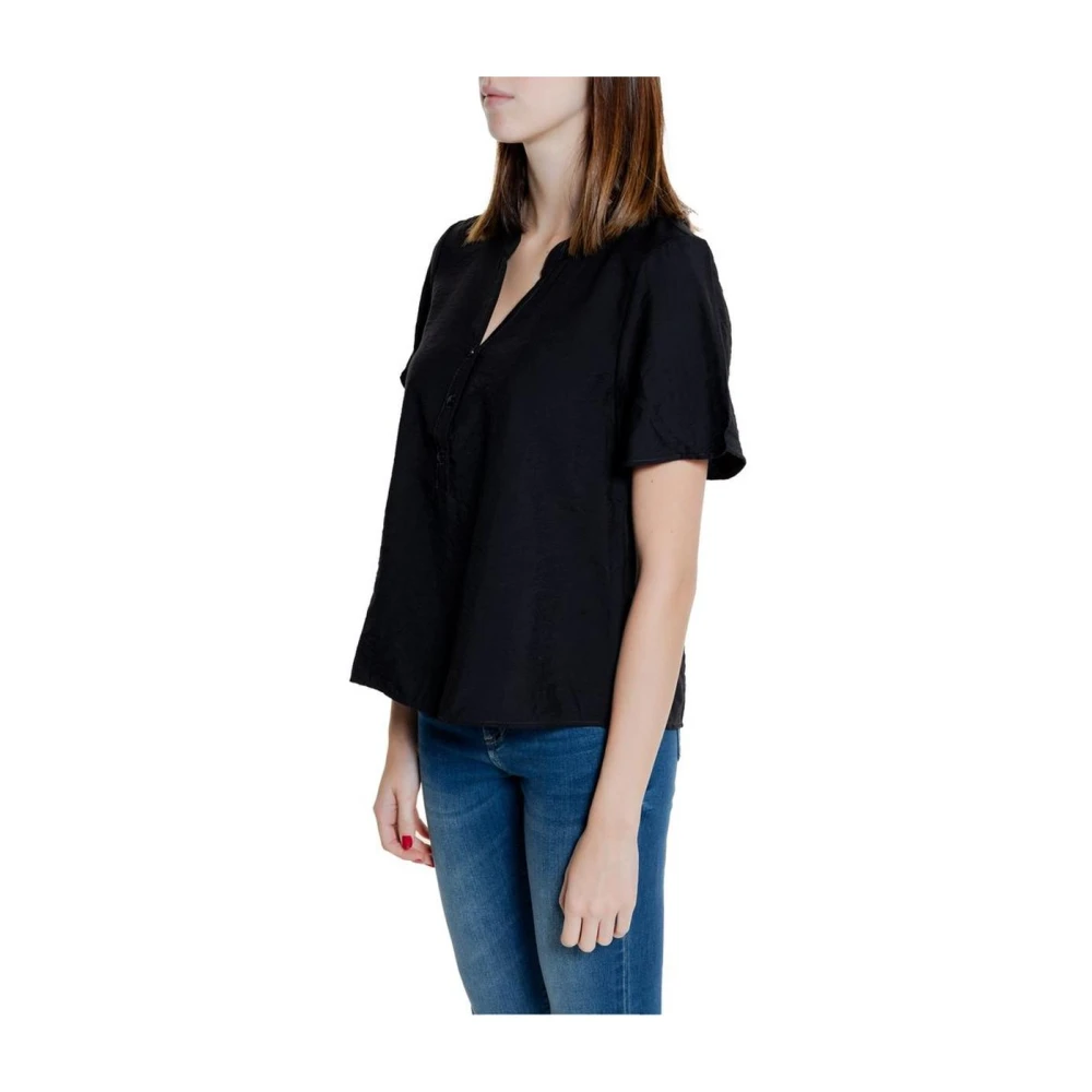Jacqueline de Yong Zwarte Viscose V-hals Shirt Black Dames