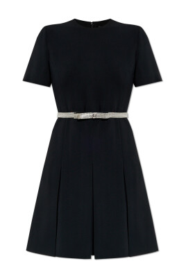 dress-with-a-waist-belt