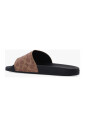 sandales-en-caoutchouc