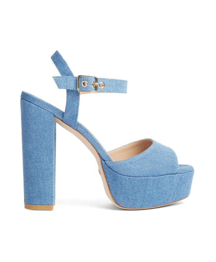 sandale-plateforme-audacieuse-en-denim